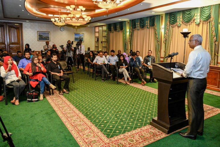 Hiyaal faalhu kurumuge minivankan
